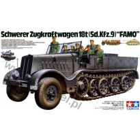 Tamiya 35239 German 18 Ton Heavy Half-Track Sd.Kfz.9 "Famo" (1:35)