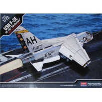 Academy 12521 USN F-8E VF-162 "The Hunters" (1:72)