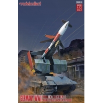 Modelcollect UA72031 Germany Rheintochter 1 movable Missile launcher with E50 body (1:72)