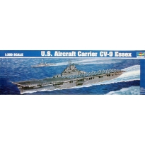 Trumpeter 05602 USS Essex Aircraft Carrier WW2 (1:350)
