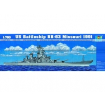 Trumpeter 05705 US Battleship BB-63 Missouri 1991 (1:700)