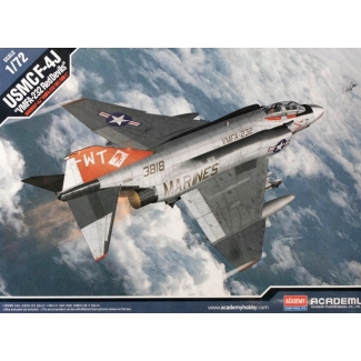 Academy 12556 USMC F-4J Phantom II "VMFA-232 Red Devils"  (1:72)