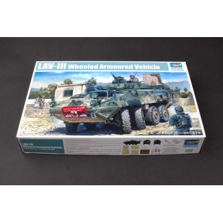 Trumpeter 01519 LAV-III 8x8 wheeled armoured vehicle (1:35)