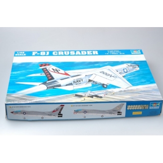 Trumpeter 02273 F-8J Crusader (1:32)