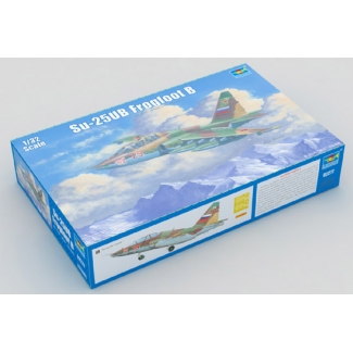 Trumpeter 02277 Sukhoi Su-25UB Frogfoot B (1:32)