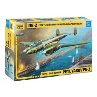 Zvezda 7283 Soviet Dive bomber Petlyakov Pe-2 (1:72)